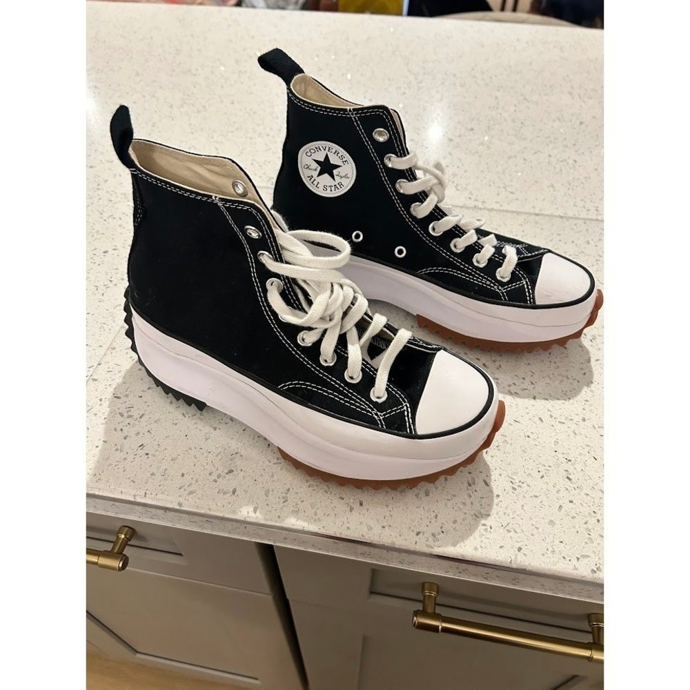 Converse Run Star Hike High Top Black White Platform Sneakers Women's 8.5